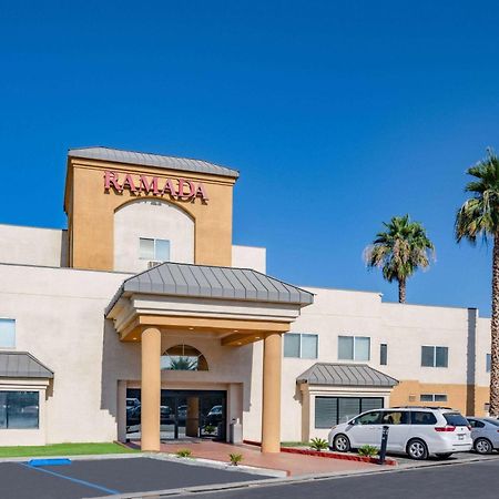 Ramada By Wyndham Bakersfield Hotel Luaran gambar
