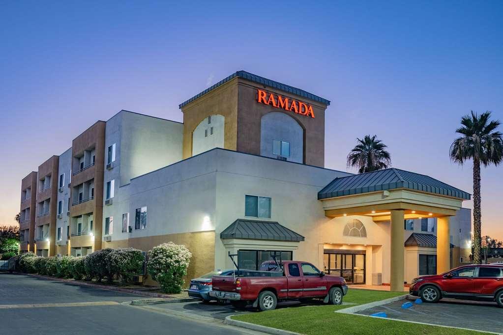 Ramada By Wyndham Bakersfield Hotel Luaran gambar
