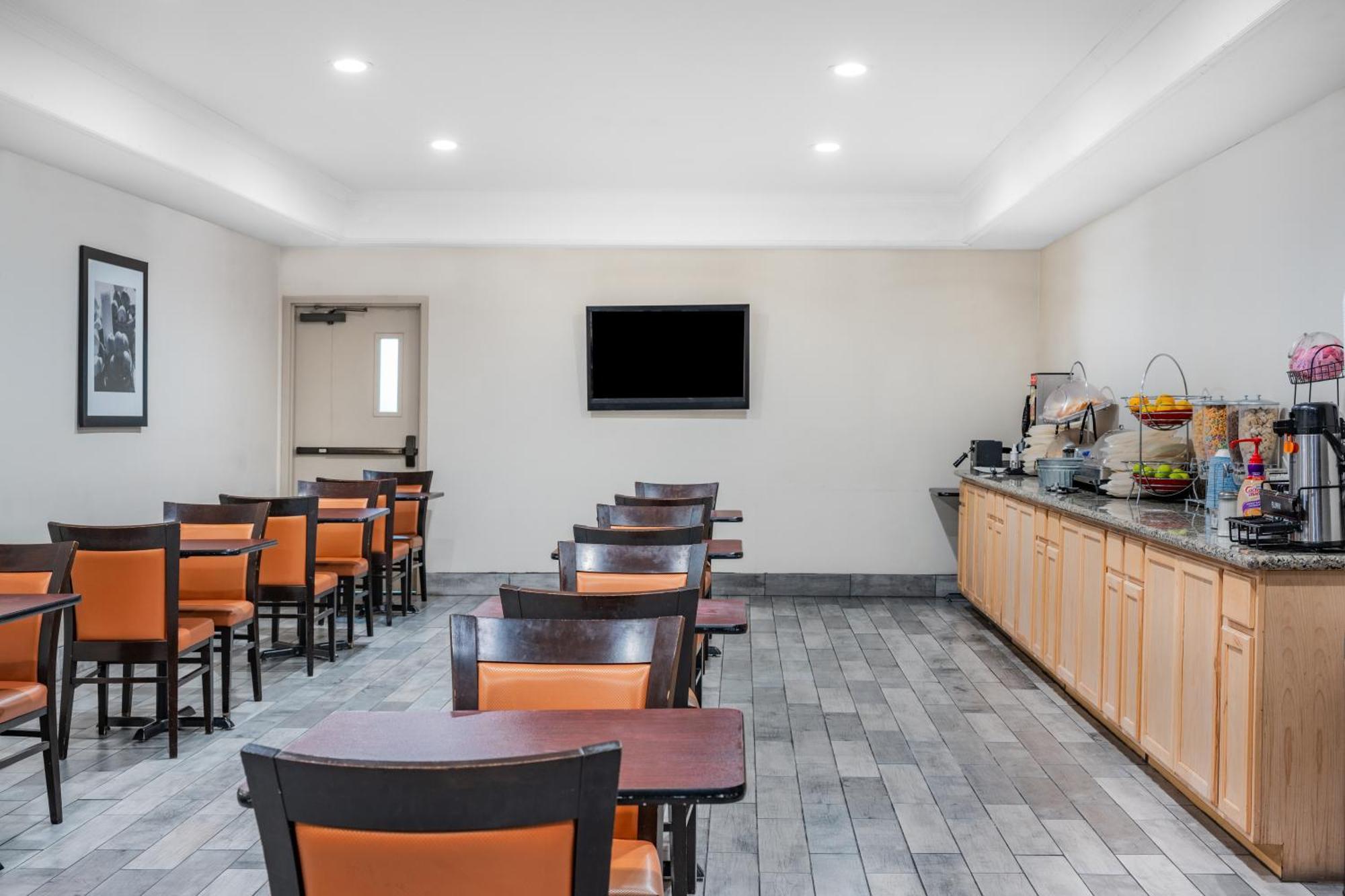 Ramada By Wyndham Bakersfield Hotel Luaran gambar