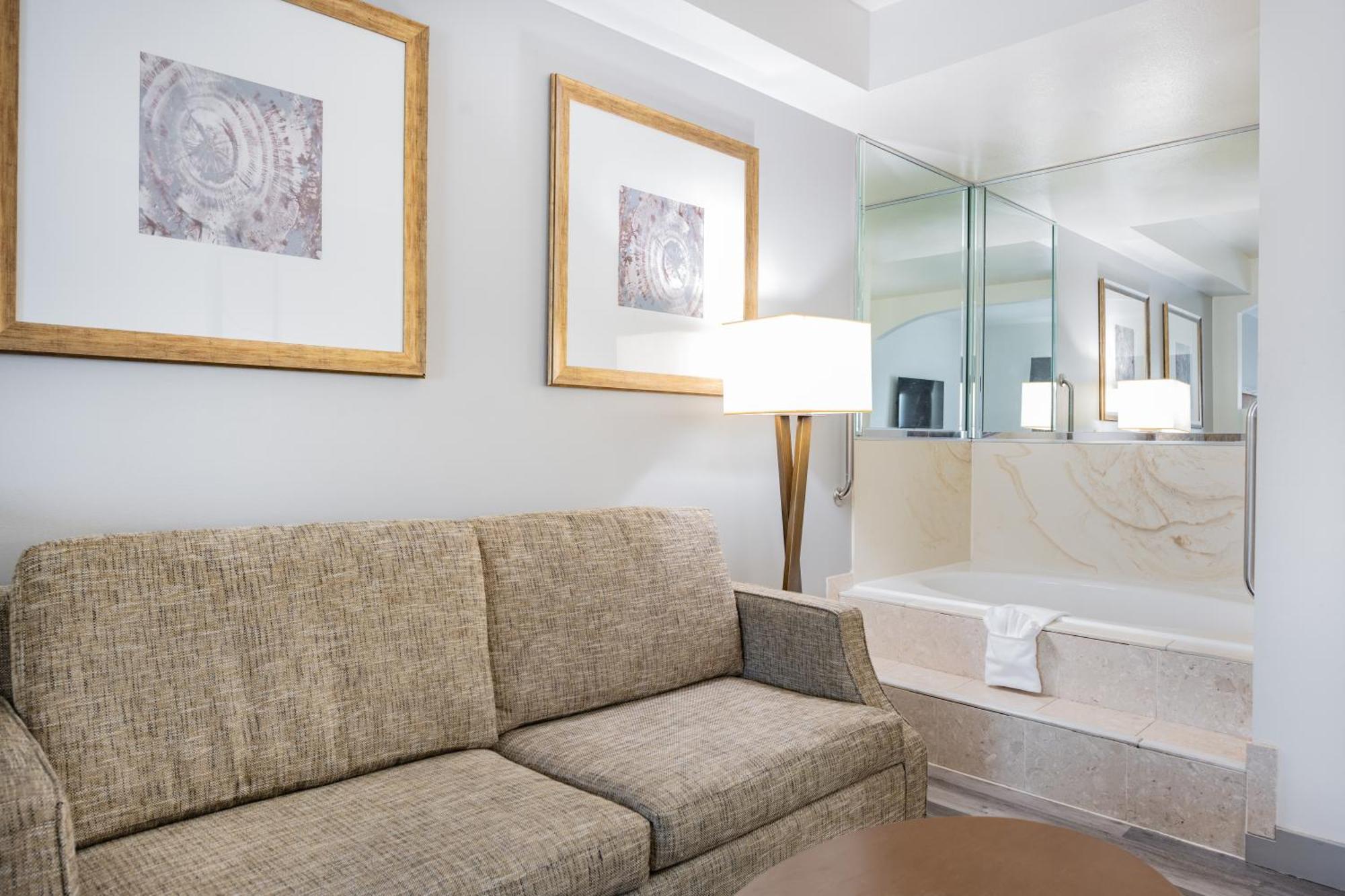 Ramada By Wyndham Bakersfield Hotel Luaran gambar